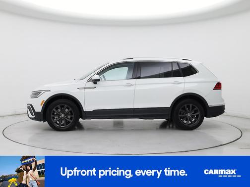 White 2024 Volkswagen Tiguan SE