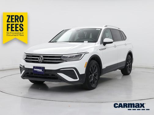 White 2024 Volkswagen Tiguan SE