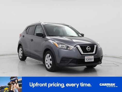 Gray 2019 Nissan Kicks S