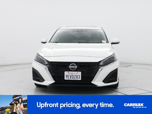 2023 Nissan Altima SV