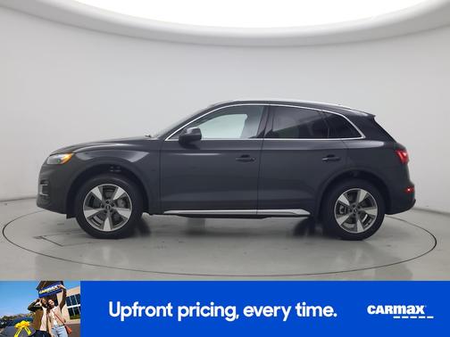 Gray 2023 Audi Q5 Premium