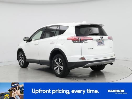 White 2018 Toyota RAV4 XLE