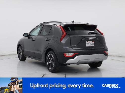 Gray 2025 Kia Niro EX