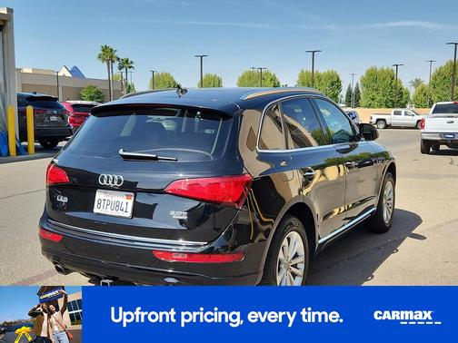 Black 2017 Audi Q5 Premium