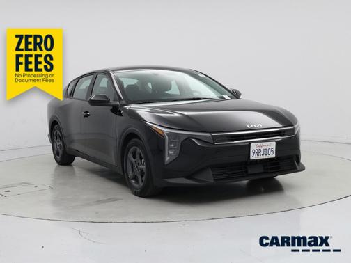 Black 2025 Kia K4 LXS