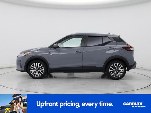 Gray 2023 Nissan Kicks SV