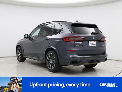 Gray 2021 BMW X5 M50i