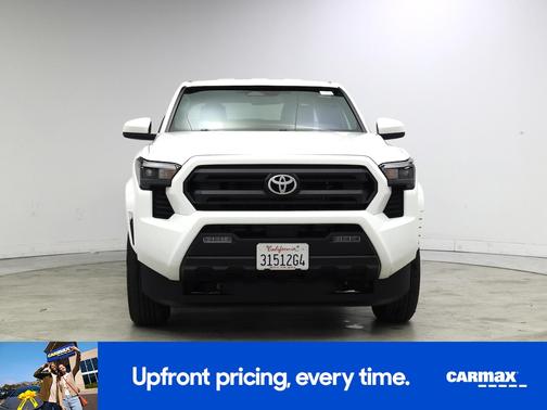 White 2025 Toyota Tacoma SR5