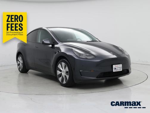 Gray 2024 Tesla Model Y Long Range