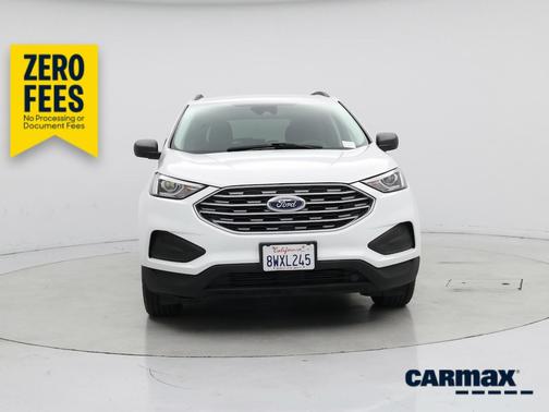 White 2021 Ford Edge SE