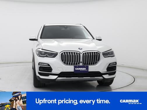 Pearl 2021 BMW X5 sDrive40i