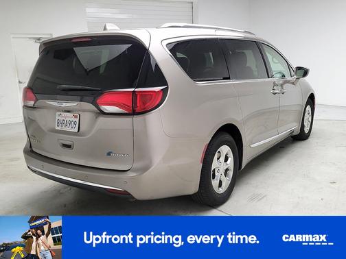 2018 Chrysler Pacifica Hybrid Touring L