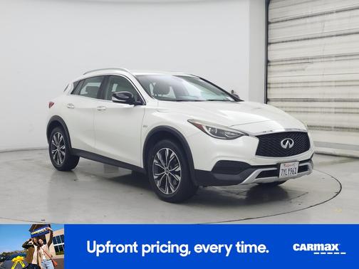 White 2017 INFINITI QX30 Sport