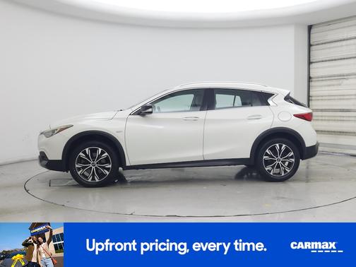 White 2017 INFINITI QX30 Sport