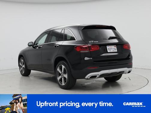 Black 2022 Mercedes-Benz GLC 300
