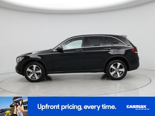 Black 2022 Mercedes-Benz GLC 300