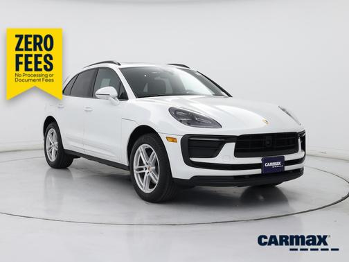 White 2023 Porsche Macan