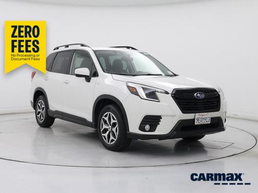 White 2023 Subaru Forester Premium