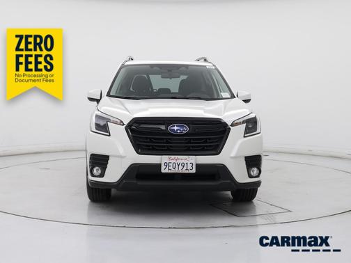 White 2023 Subaru Forester Premium