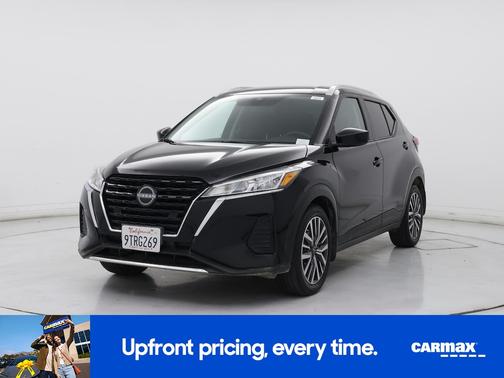 Black 2024 Nissan Kicks SV