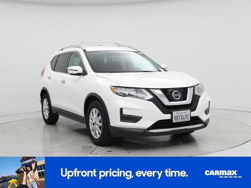 White 2017 Nissan Rogue SV