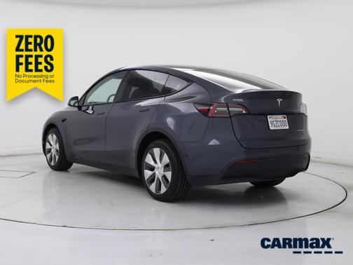 Gray 2023 Tesla Model Y Long Range