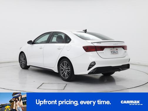 White 2022 Kia Forte GT-Line