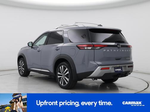 2022 Nissan Pathfinder Platinum