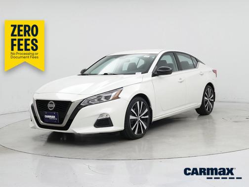 White 2021 Nissan Altima SR