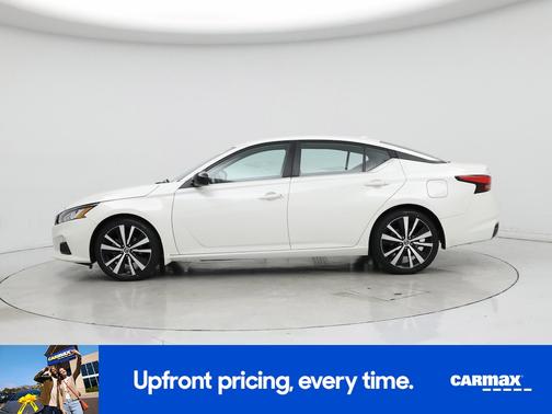 White 2021 Nissan Altima SR