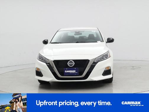 White 2021 Nissan Altima SR