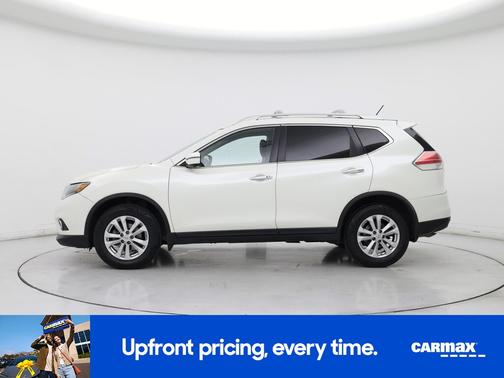 White 2016 Nissan Rogue SV