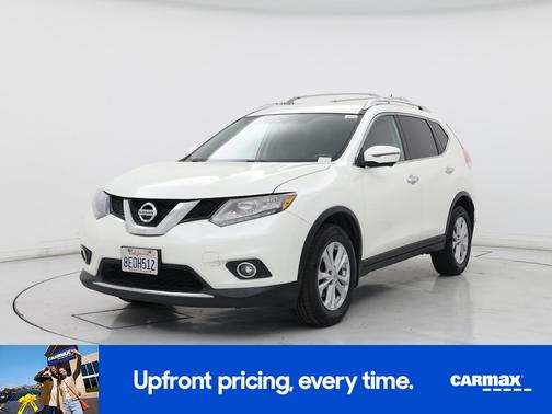 White 2016 Nissan Rogue SV