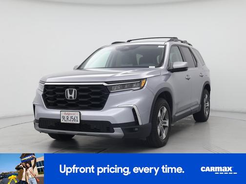 Silver 2024 Honda Pilot EX-L