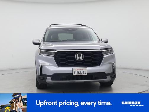 Silver 2024 Honda Pilot EX-L