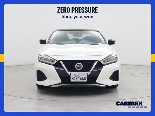 White 2019 Nissan Maxima SL