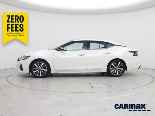White 2019 Nissan Maxima SL