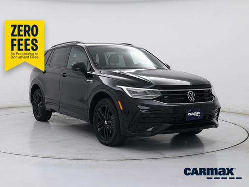 Black 2022 Volkswagen Tiguan SE R-Line Black