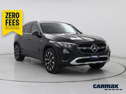 Black 2025 Mercedes-Benz GLC 350e