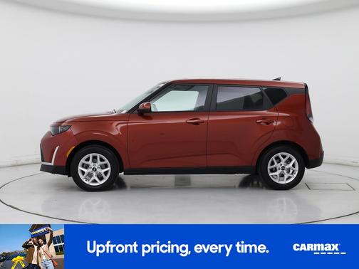 Orange 2024 Kia Soul LX