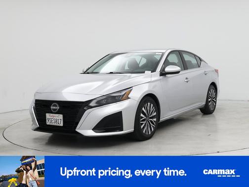 2023 Nissan Altima SV