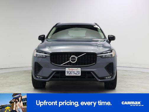 Gray 2023 Volvo XC60 B5 Ultimate Dark Theme
