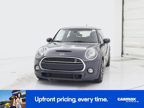 Gray 2019 MINI Hardtop S Signature