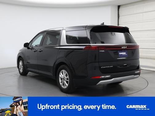 2022 Kia Carnival LX