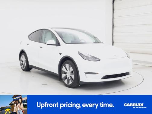 White 2023 Tesla Model Y Long Range