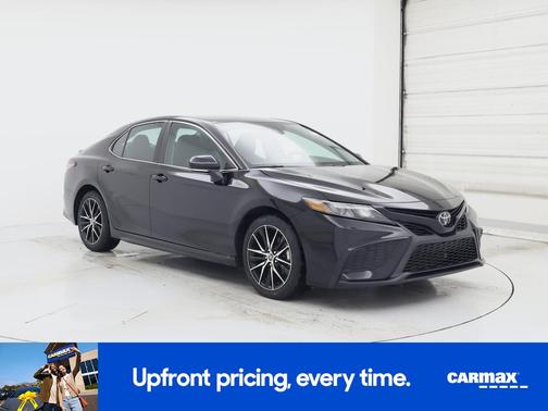 Black 2024 Toyota Camry SE