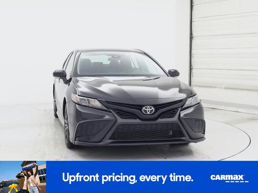 Black 2024 Toyota Camry SE