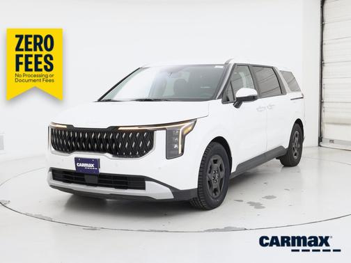 White 2025 Kia Carnival LXS