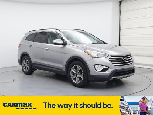 2016 Hyundai SANTA FE SE