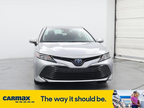 2020 Toyota Camry Hybrid LE